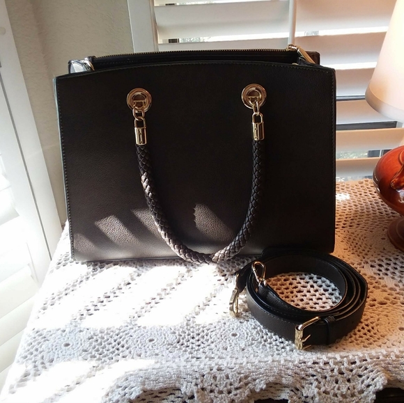 Adjustable straps handbag - Picture 8 of 8